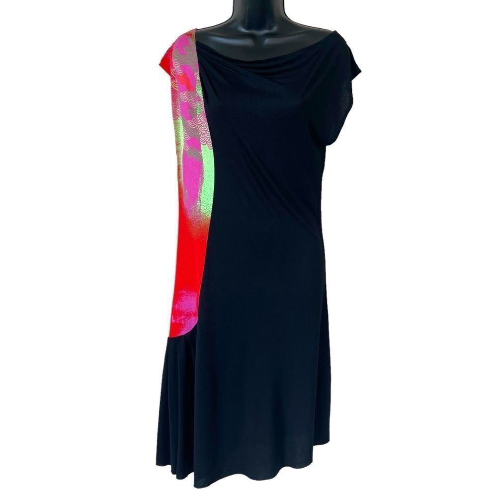 Paramita Sleeveless Scoop Dress